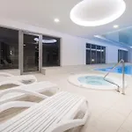 Bright Air Conditioned With Parking And By Renters 公寓 格但斯克