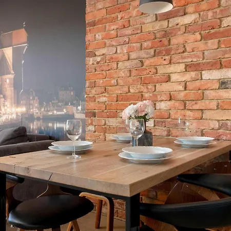 Bright Air Conditioned With Parking And By Renters *