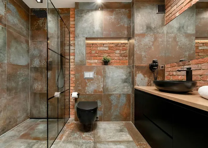 Bright Air Conditioned With Parking And By Renters *