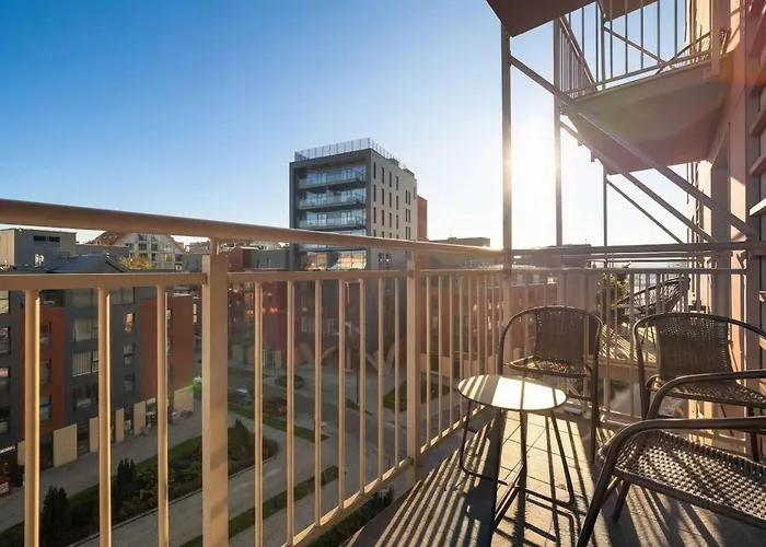 Bright Air Conditioned With Parking And By Renters Gdansk